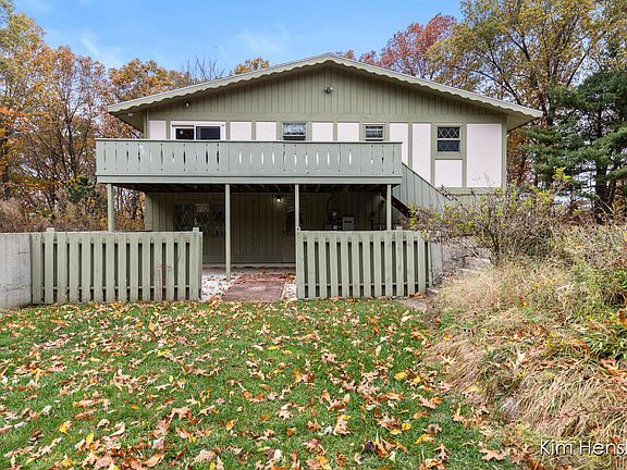 5th image of 8601 Young Ave NE