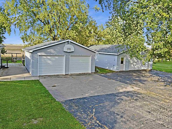 2nd image of 846 Taylor Rd