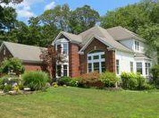 1584 Horseshoe Dr, Wall Township, NJ 08736