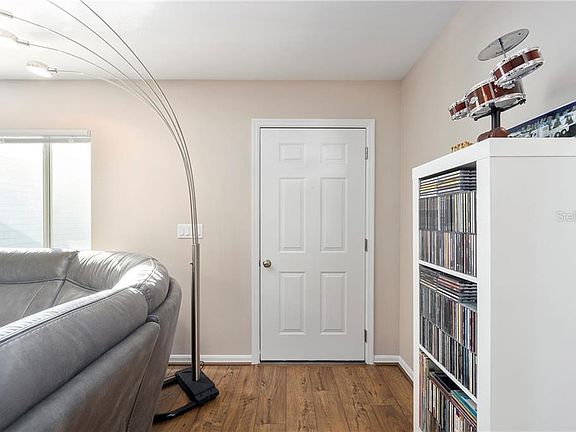 2nd image of 10817 SE 176th St