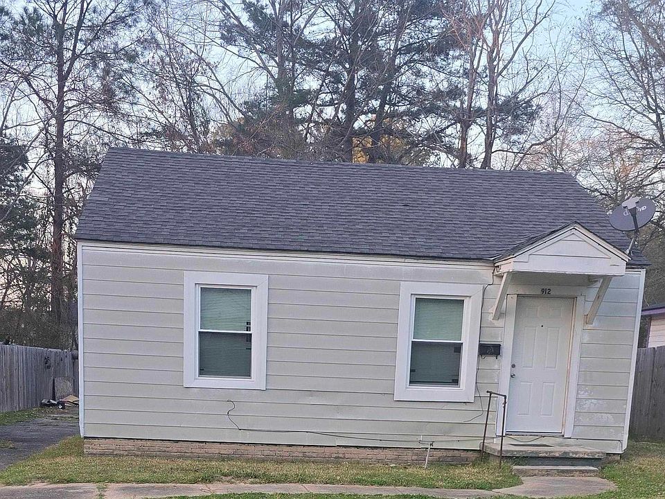 1st image of 912 Ellen St