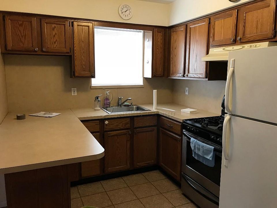 1st image of 3178 30th St APT 1