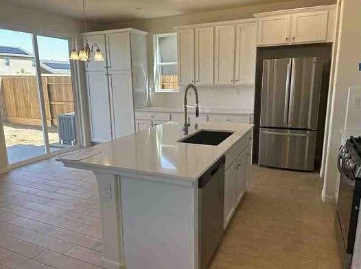 4th image of 2342 Zinfandel Dr