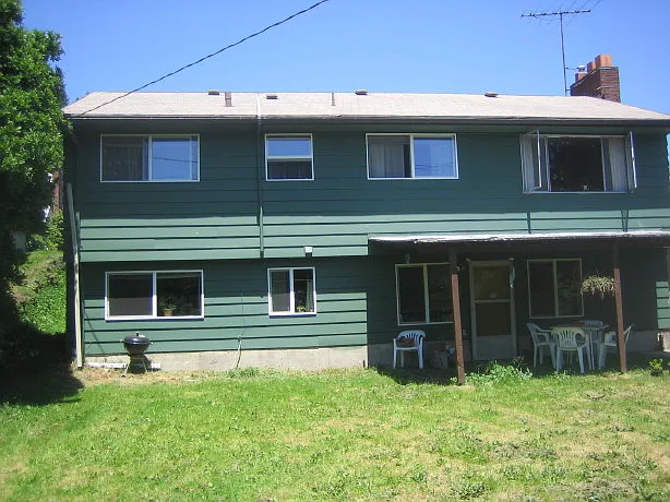 7112 SE Lincoln St #2 — Photo 1