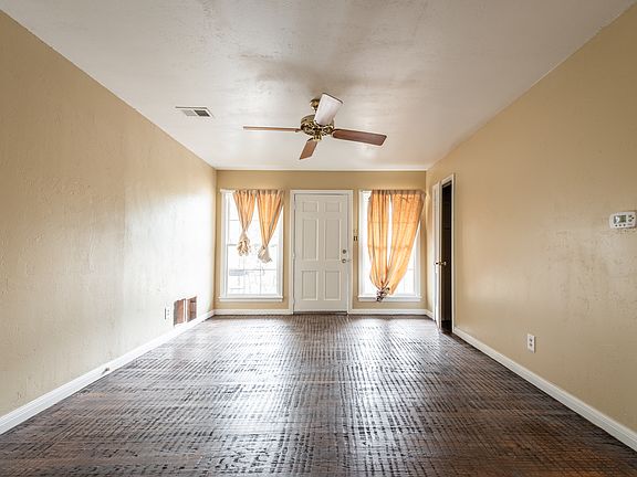 3rd image of 3429 Edith Ln