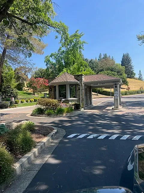 Canyon Side Ave, San Ramon — Photo 3