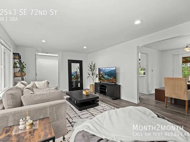 12543 SE 72nd St — Photo 4