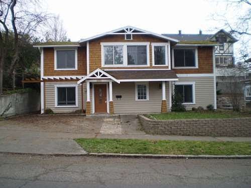 2nd image of 608 32nd Ave
