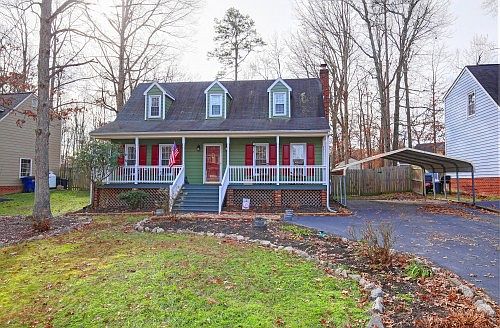 1st image of 3225 Castlebury Dr