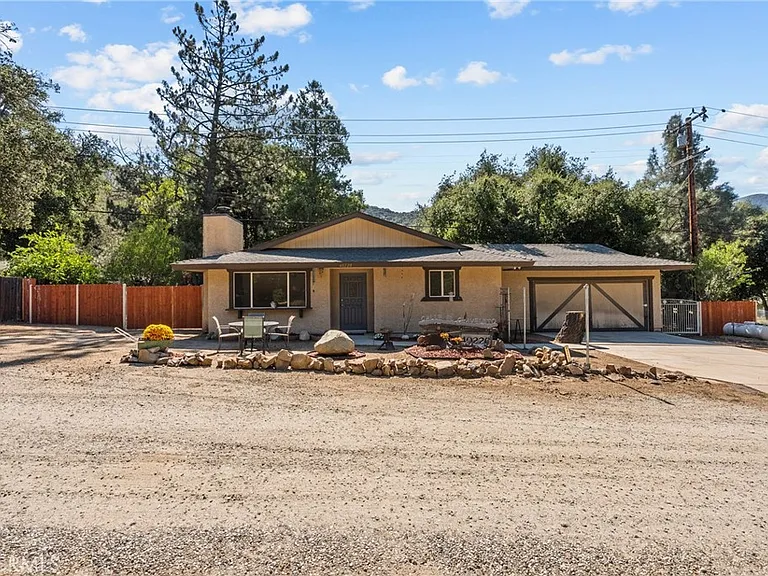 40220 Calle El Clavelito — Photo 5