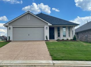 1575 Cambria Dr, Southaven, MS 38671