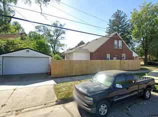 17410 Mendota St, Detroit, MI 48221