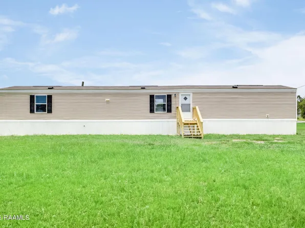 421 Saint Jude Ave, Opelousas, LA 70570