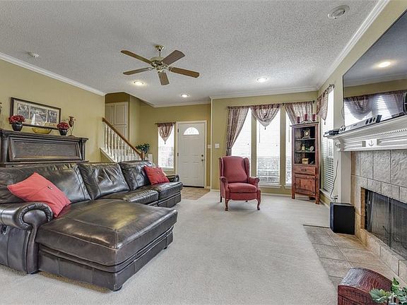 5th image of 607 Hilltop Ct