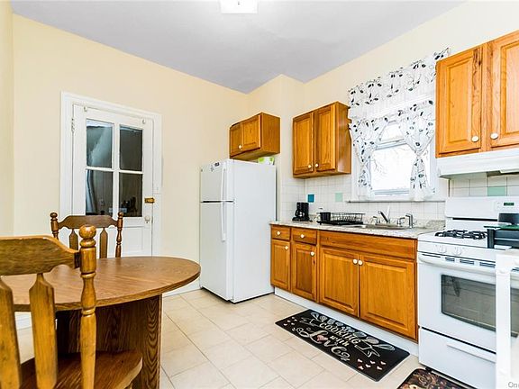5th image of 505 Kimball Ave