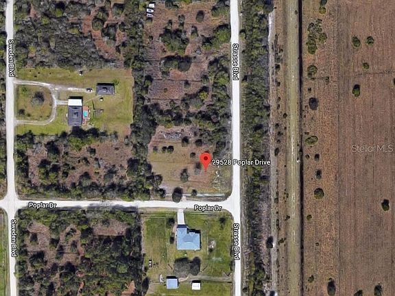 3rd image of 29528 Poplar Dr