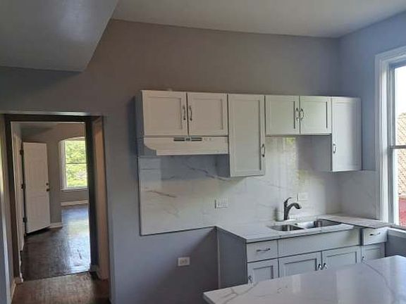 3rd image of 6410 S Paulina St #1