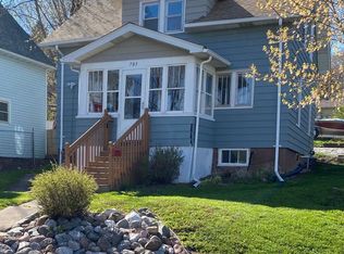 703 E 11th St, Duluth, MN 55805