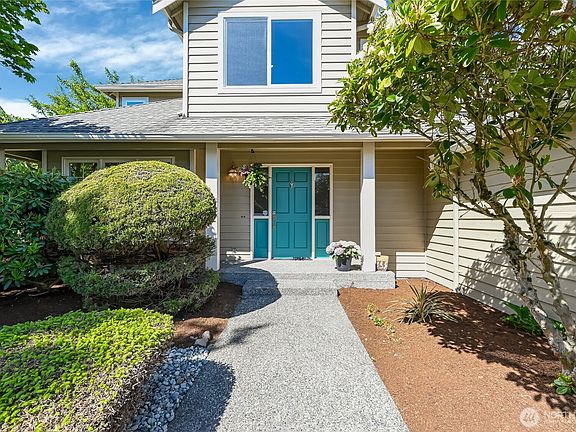 2nd image of 6013 118th Avenue SE