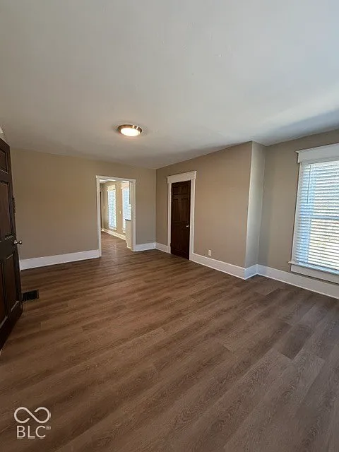 1 bed, 1.0 bath, 876 sqft, $1,200 — Photo 3
