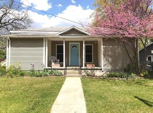 102 Thompson St, Allegan, MI 49010