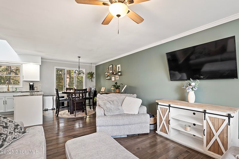5th image of 69 Wineberry Lane