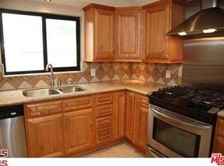 1423 S Bentley Ave UNIT 4, Los Angeles, CA 90025