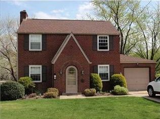 918 Irwin Dr, Pittsburgh, PA