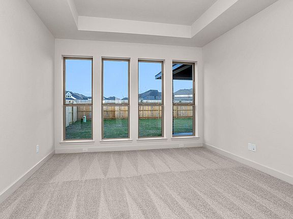 4th image of 10634 Starfire Yellow Dr