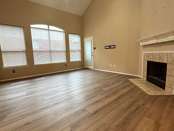 4th image of 1625 Mineral Springs Dr