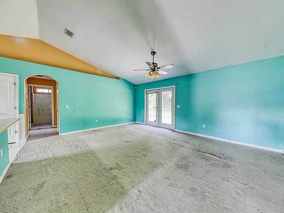 5th image of 235 Sand Pine Dr