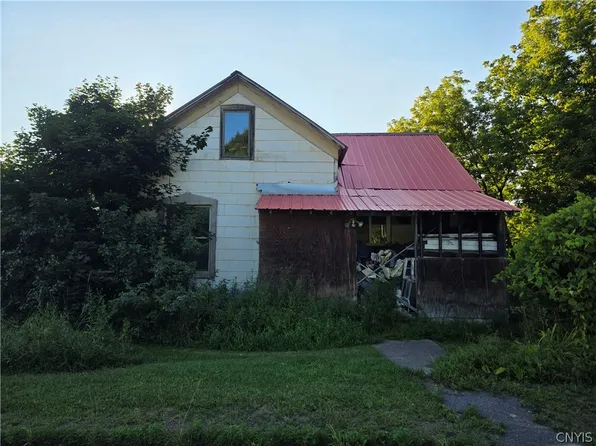 131 Elizabethtown Rd, Ilion, NY 13357