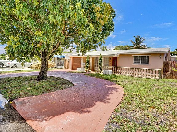 2nd image of 7817 Venetian Street