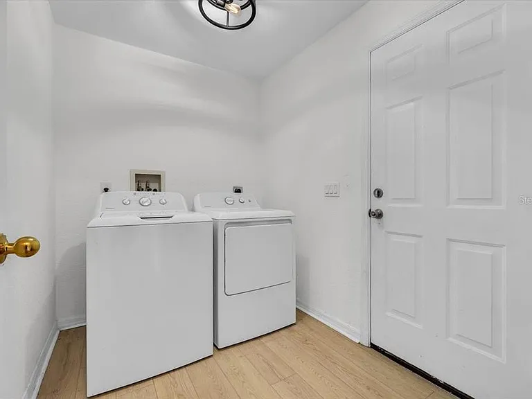 1708 Blue Lake Cir — Photo 37