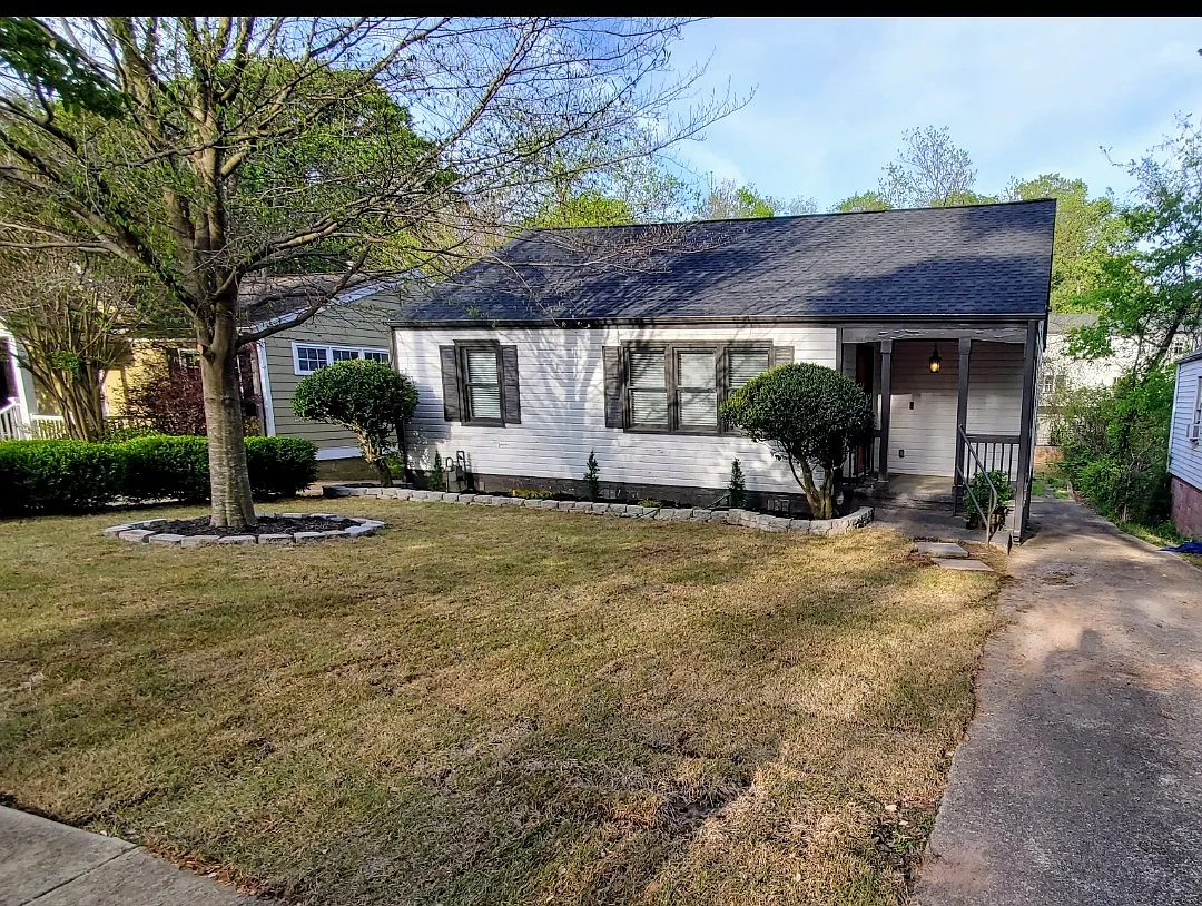 3 bed, 1101 sqft, $2,975 — Photo 2