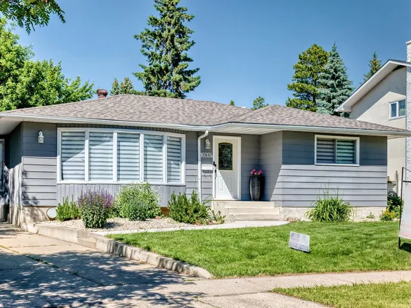 16024 78th Ave NW, Edmonton, AB T5R 3E4