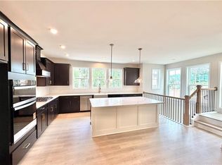 368 Sunset Hollow St, Sugar Hill, GA 30518