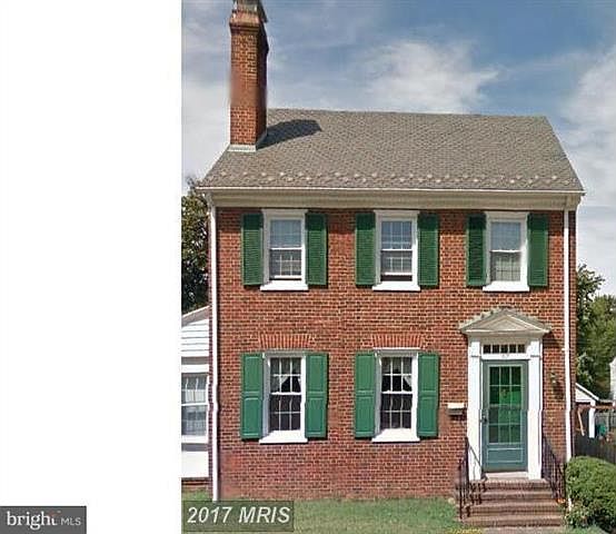 1st image of 917 Marye St