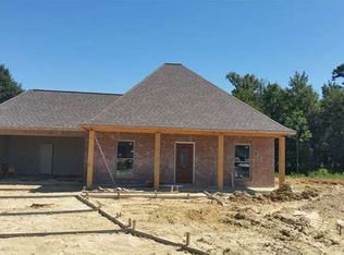 31070 Autumn Lake Dr, Walker, LA 70785