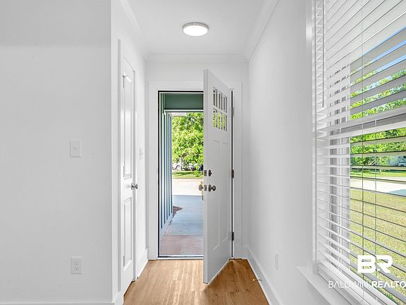 5th image of 22051 8th St