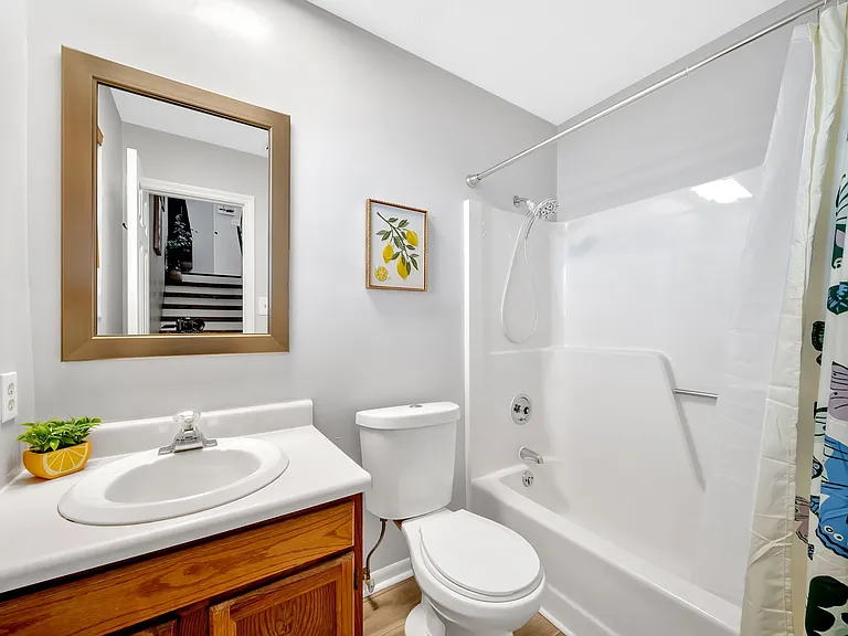 7645 Chatham Cir — Photo 22