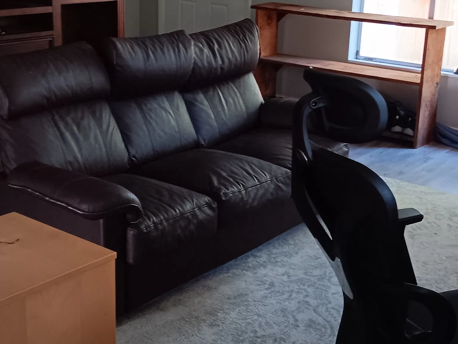 3 bed, 1400 sqft, $850 — Photo 1