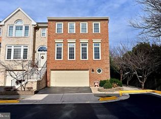 6250 Traci Joyce Ln #1, Alexandria, VA 22310