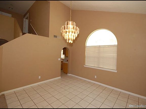 4th image of 927 Bella Cumbre Dr