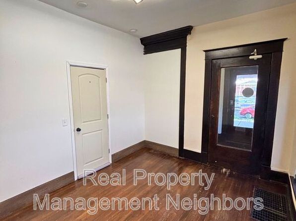 216 Lafayette Ave NE UNIT E