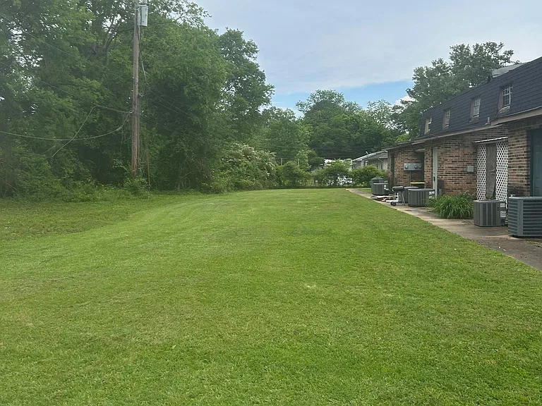 316 Taylor St — Photo 12