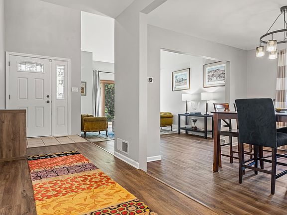 4th image of 17257 W Dartmoor Dr