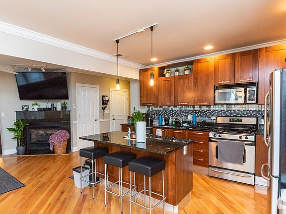4th image of 3529 W Belden Ave APT 1