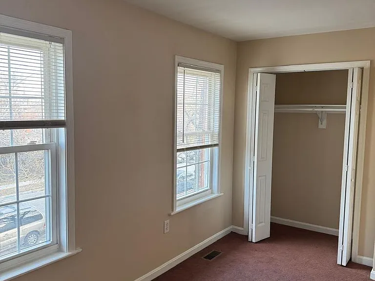 4104 Fairhaven Ave — Photo 11