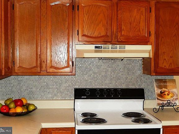 4th image of 5913 Spruce Run Ct